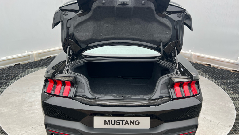Ford Mustang 5.0 V8 Dark Horse 2dr Petrol Coupe